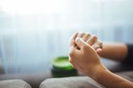 Get rid of dry and cracked hands and feet with these tips (Image via Getty)